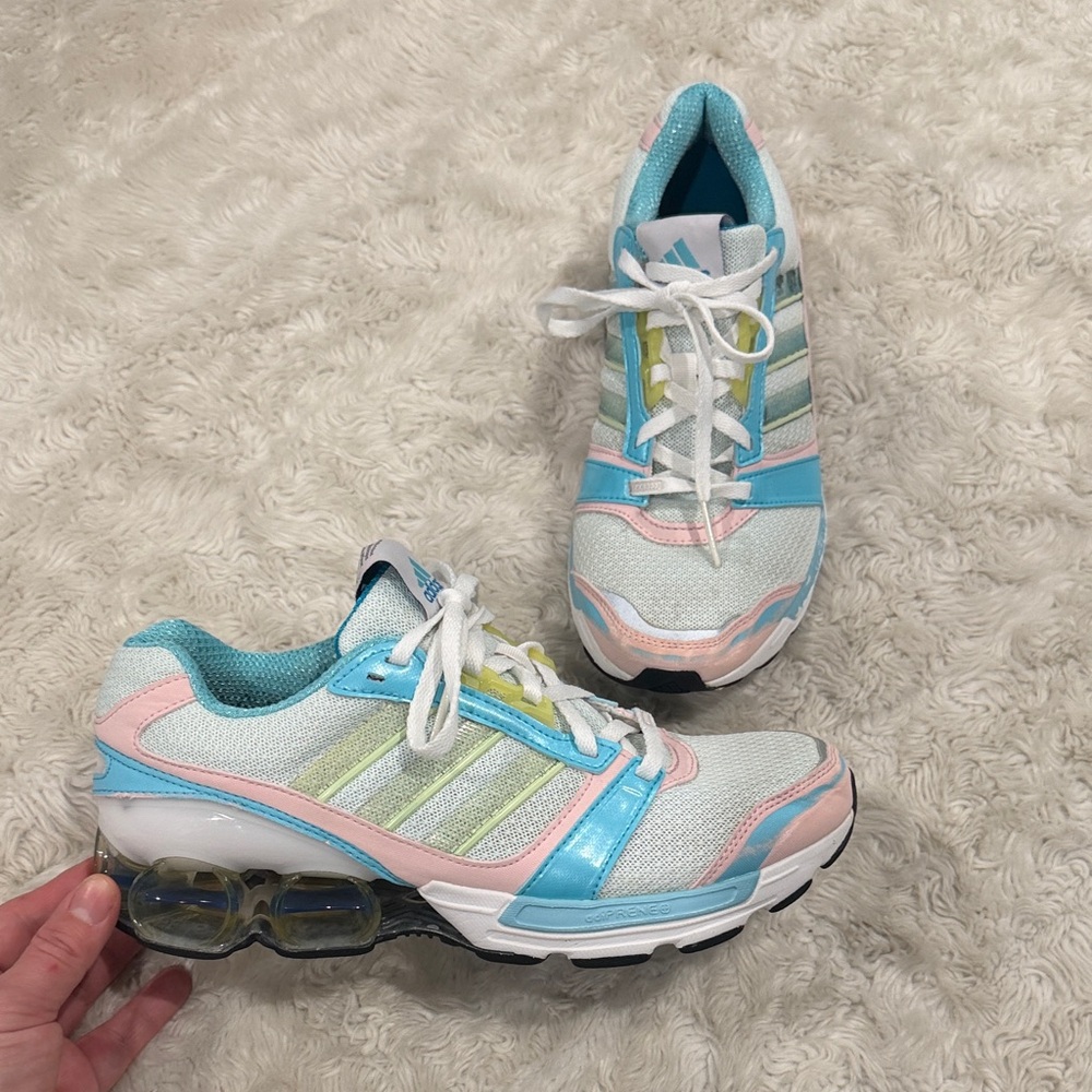 Adidas ZX 8000 sneaker in Light blue and Light Pink‎ Woman’s Size 7.5 y2k retro